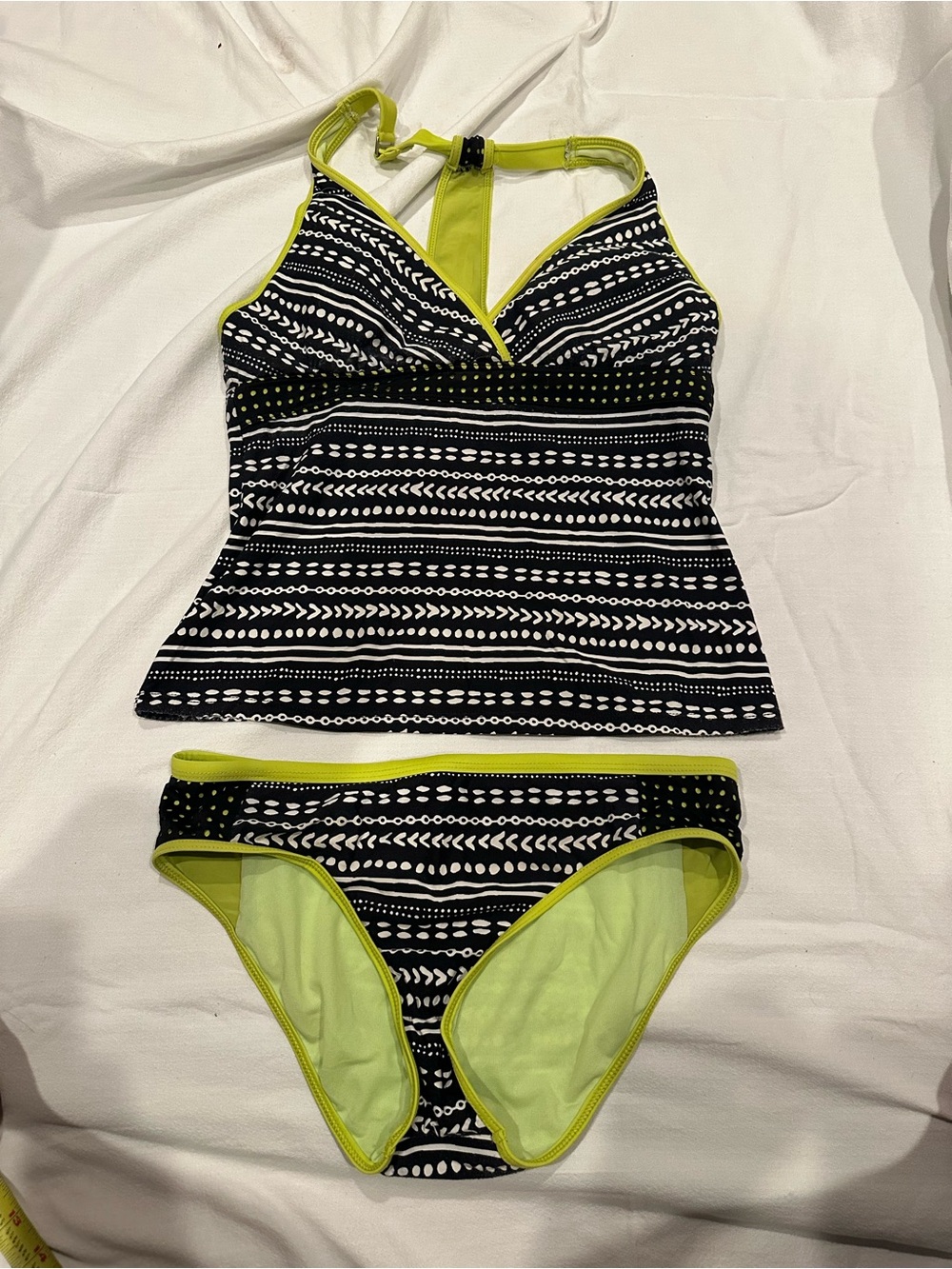 Title nine (medium’ Black & Lime Patterned Women’s Tankini Swim Set